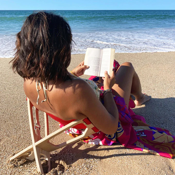 5 raisons d'adopter le cale-dos pour vos journées à la plage